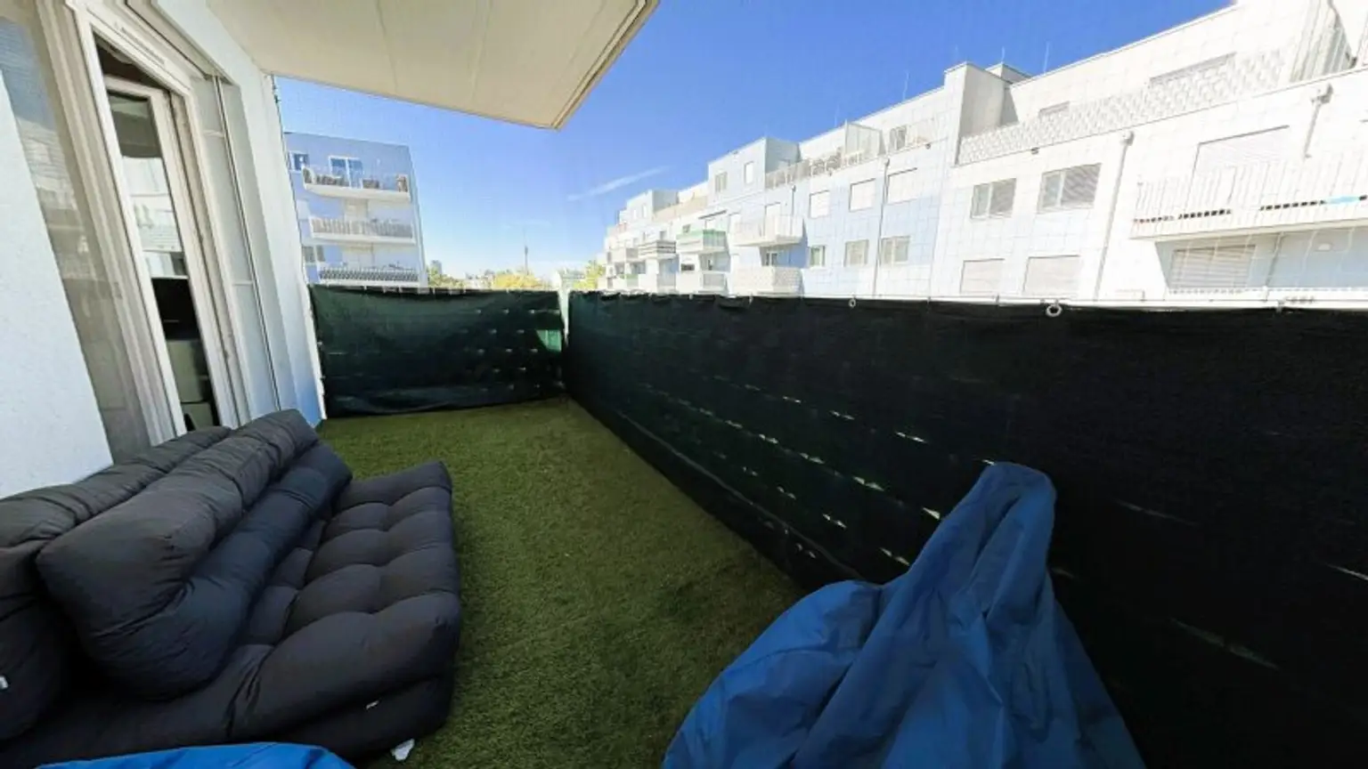 +NEU+ Ihr liebevoller und hochwertiger Rückzugsort im Grünen – Sonnige 3-Zimmer-Wohnung mit Balkon & bester Anbindung
