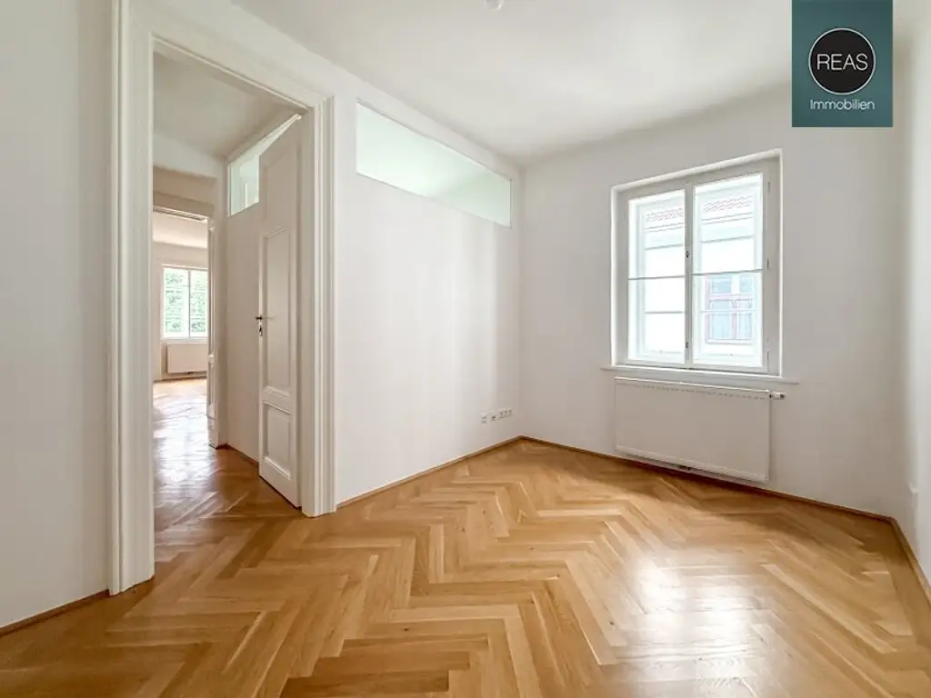 Büro mit Gartenblick und Erker in Bestlage neben dem Schubert-Museum! Gartennutzung inklusive!