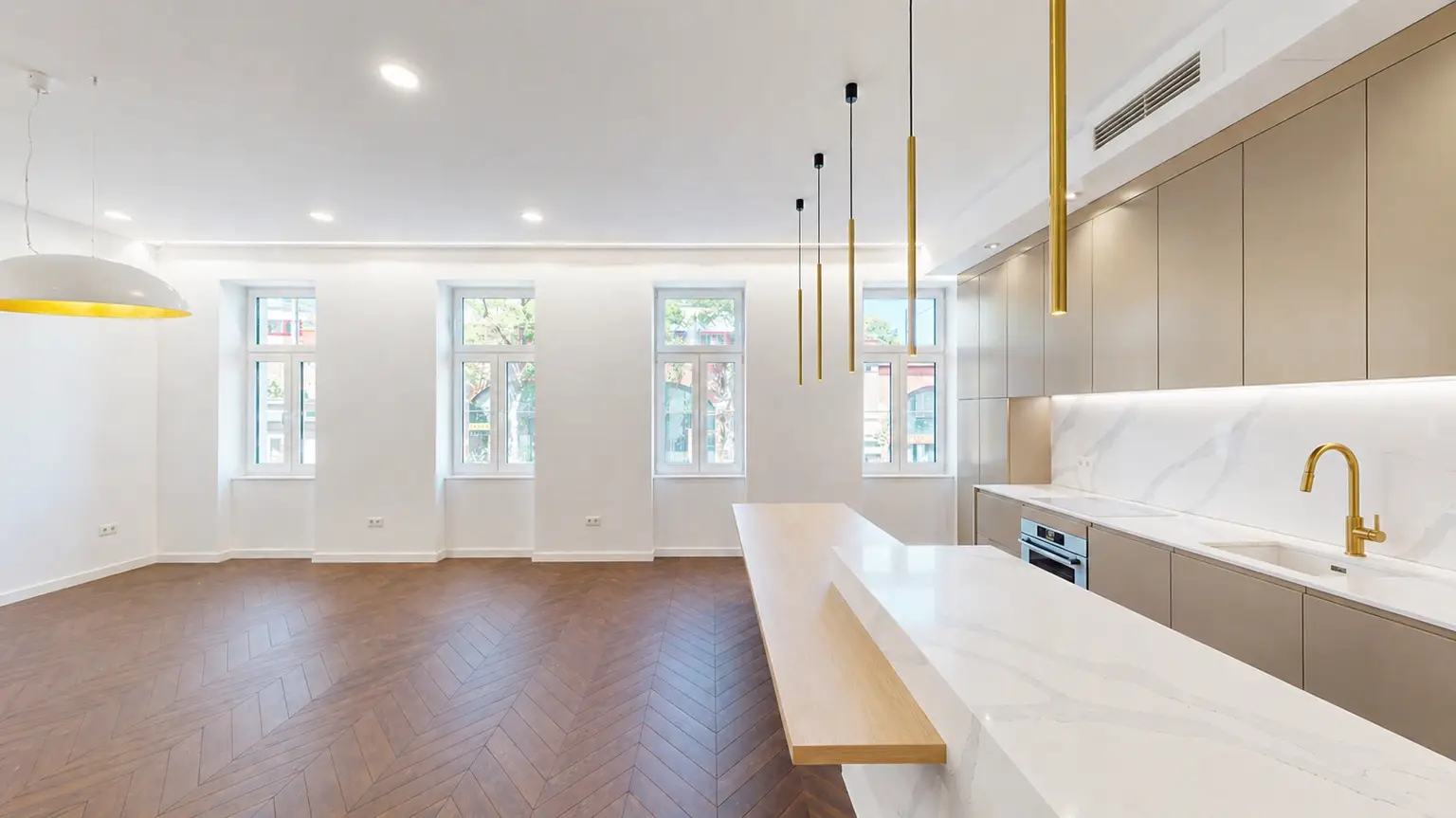 Exklusiver Altbau am Alsergrund: 3-Zimmer-Wohnung mit Terrasse und Designermöbel/-Küche