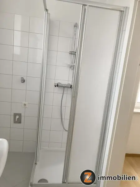 Oberwart Zentrum: Schöne Altbauwohnung!