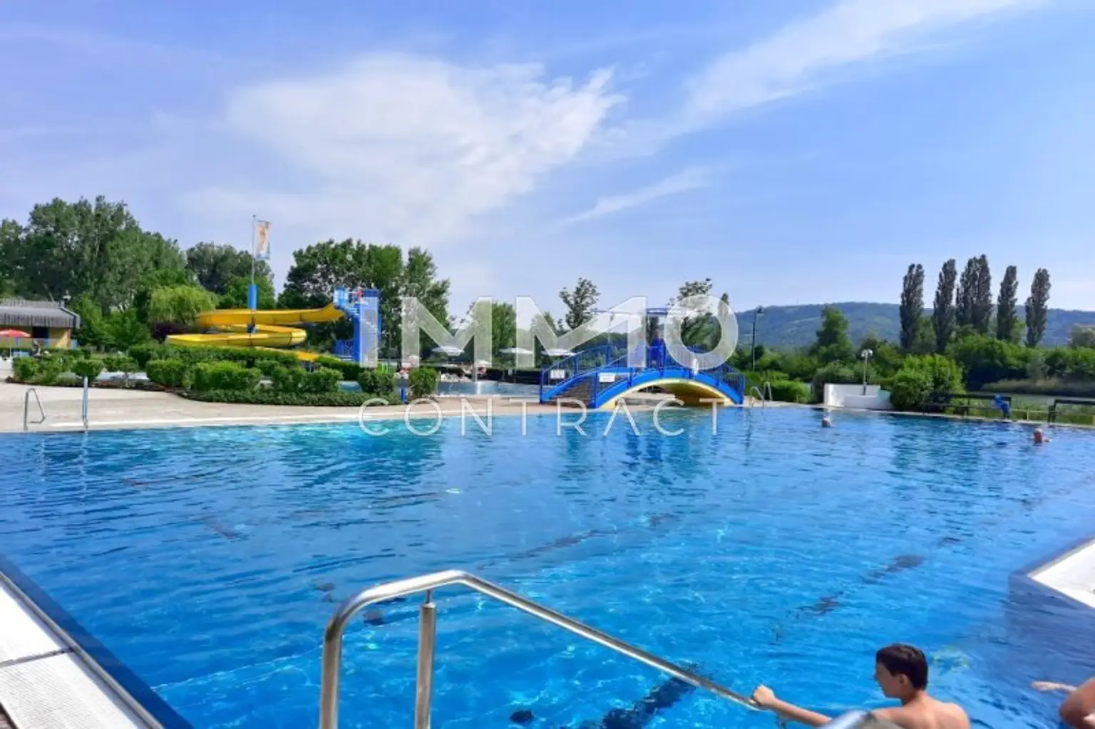 Abkühlen im Strandbad Klosterneuburg