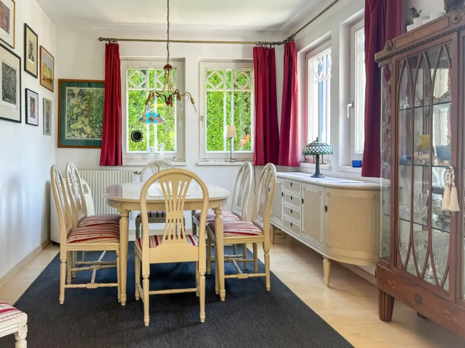 Familienidyll mit Praxisoption in Breitenfurt bei Wien: 6 Zimmer und Pool