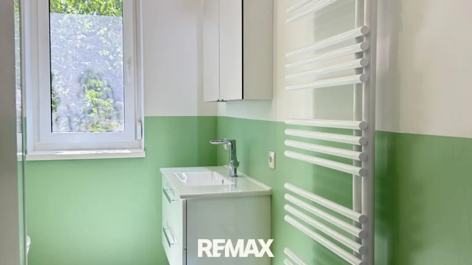 Badezimmer im Schlafzimmer EG