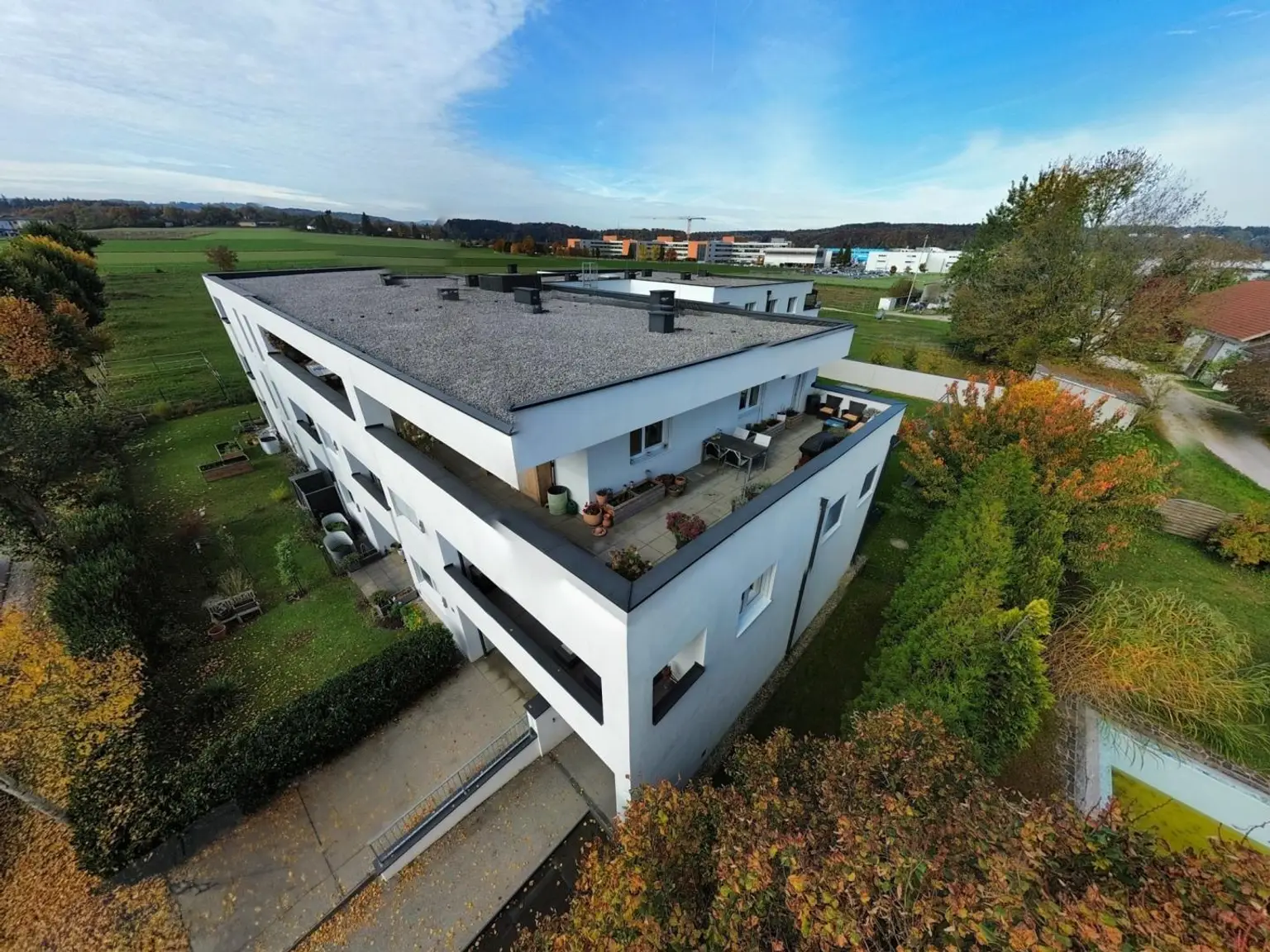 OPEN HOUSE! Moderner Penthousetraum mit Einliegerwohnung, XXL-Panoramaterrasse mit Traunsteinblick, Sauna & 3 TG-Plätze in 1A Lage Tegetthoffstraße