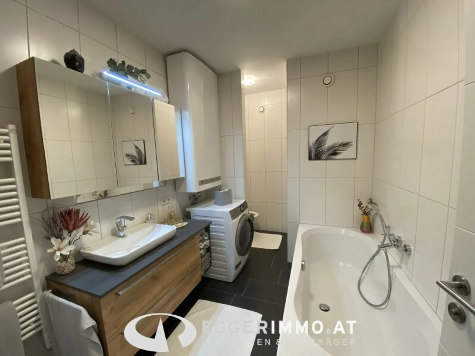 5721 Piesendorf:  Available November 2025, modern garden apartment, 3 rooms, quiet location, 2 parking spaces