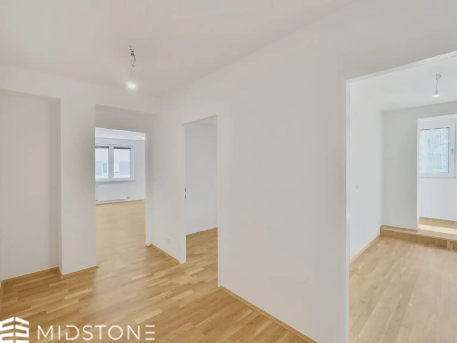**4,8 % Nettorendite** 3er WG-HIT PROVISIONSFREI – Vollrenoviert mit Loggia und TOP Anbindung in Hernals