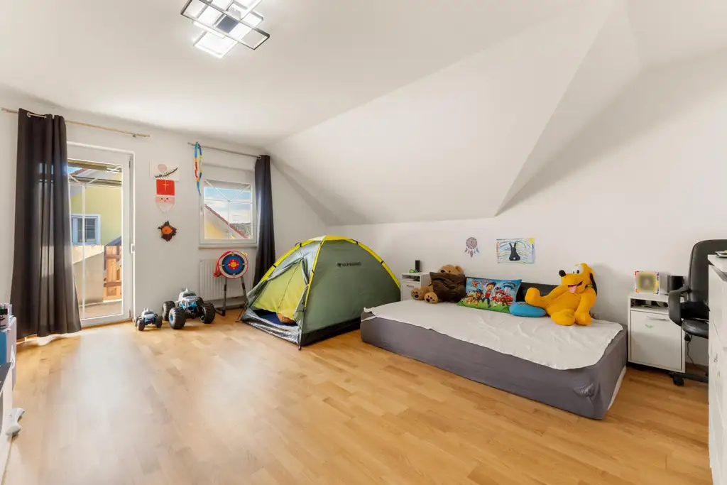 Stilvolles Eigenheim in sonniger Siedlungslage am Rande von Heimschuh