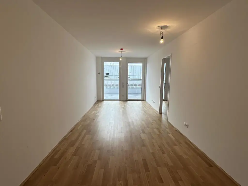 ZU HAUSE DIREKT AN DER U3