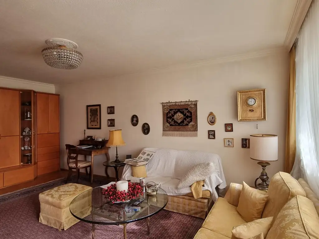 SEHR GEPFLEGTE 3-ZIMMERWOHNUNG MIT GRÜNBLICK