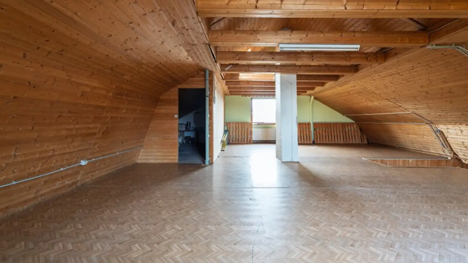 Ihr Haus in Probstdorf: Einfamilienhaus mit Terrasse, Garage und viel Potential!