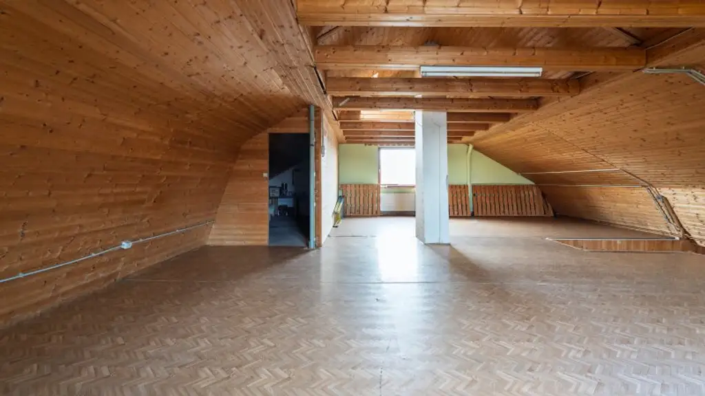 Ihr Haus in Probstdorf: Einfamilienhaus mit Terrasse, Garage und viel Potential!