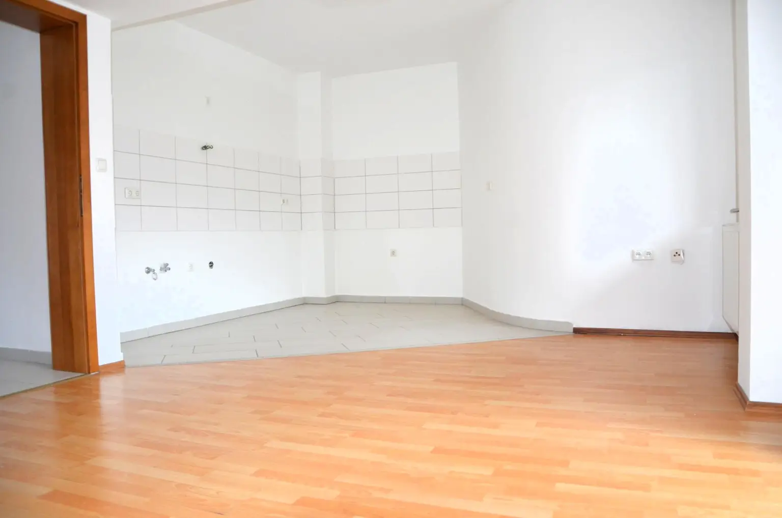 2 Raumwohnung mit Terrasse