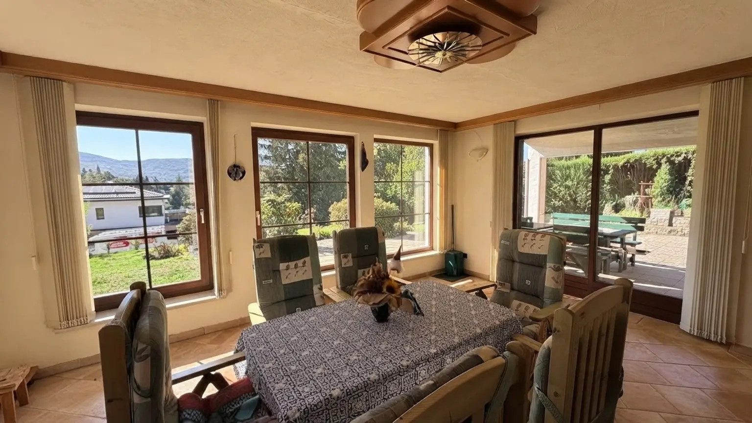 Großzügiges 4-Zimmer-Einfamilienhaus mit Terrasse und Garage in Ruhelage von Neulengbach mit Fernsicht!