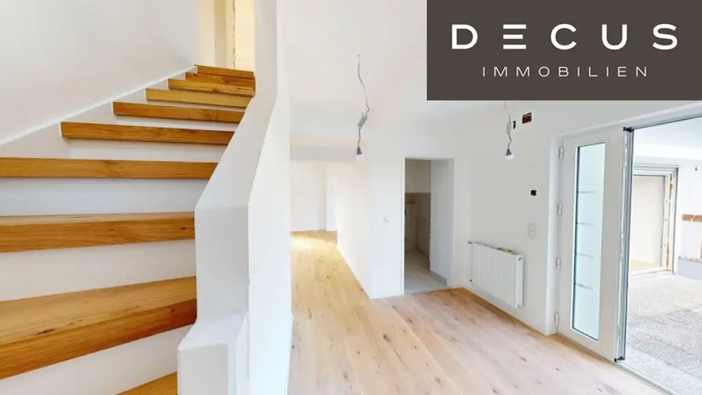 EXKLUSIVES SEEHAUS MIT EIGENEM STEG