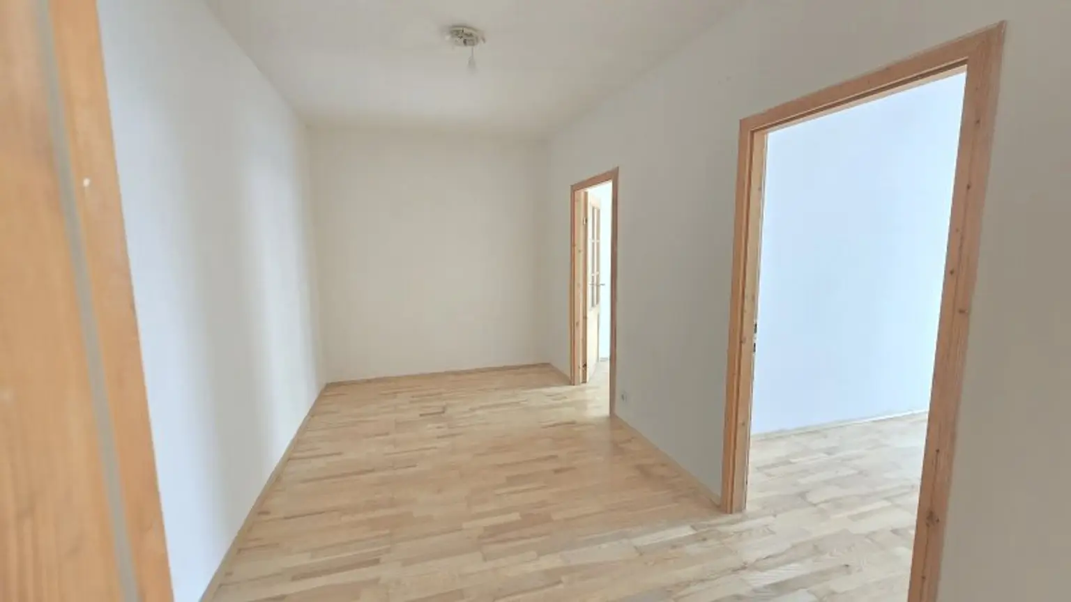 Schöne Neubau- Wohnung, 3 Zimmer