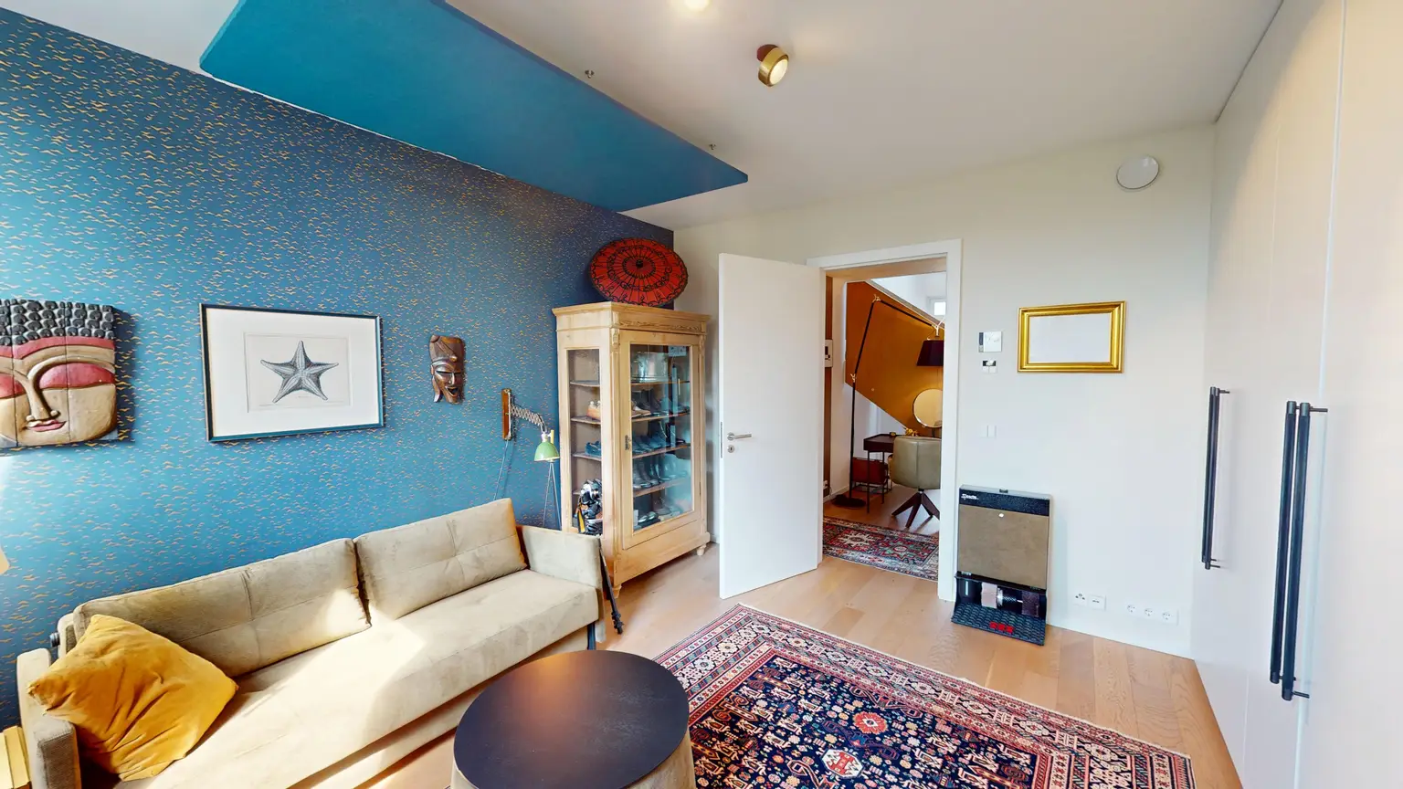 Cottageviertel I Traumhafte Dachwohnung im Jugendstil-Palais I Garagenplatz