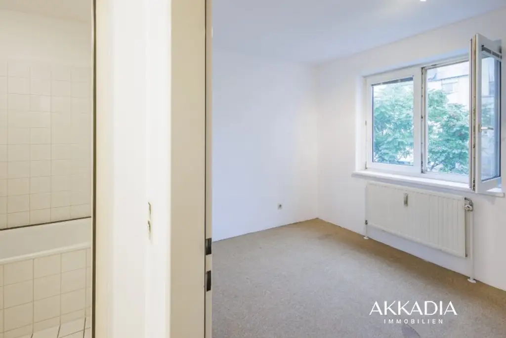 Ruhige 2-Zimmer-Wohnung mit Gartenblick und Garagenplatz