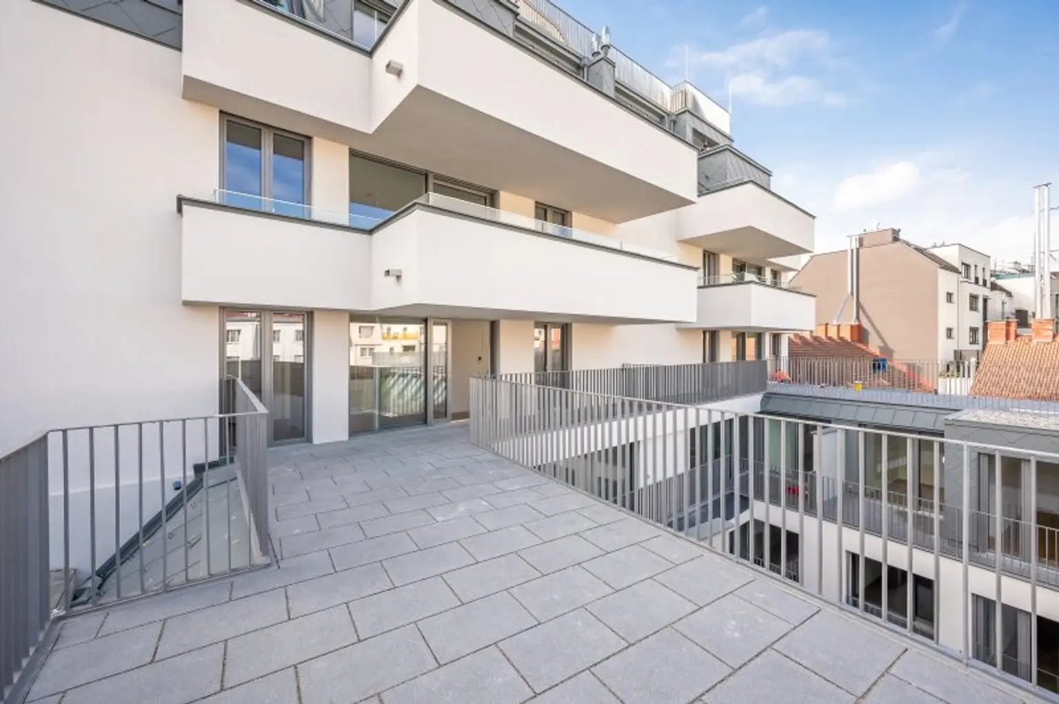 ++MOLLARD 50++ extraordinary 3-room-apartment in the Heart of the City (1/23)