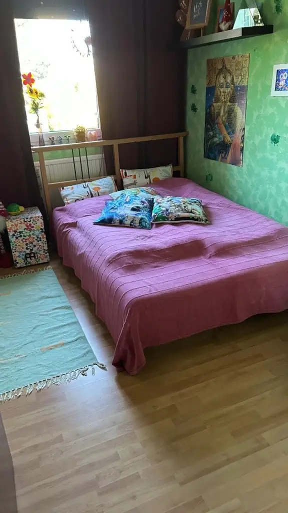 Geräumige 4-Zimmer-Wohnung mit Loggia & TG-Platz zu verkaufen