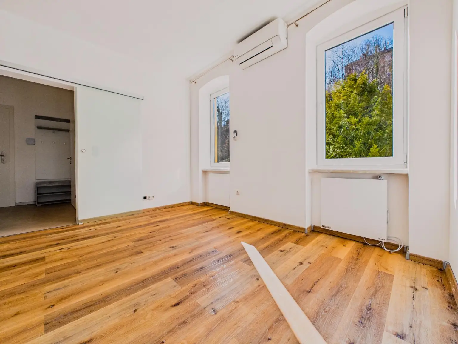 Wohn- und Essbereich 6