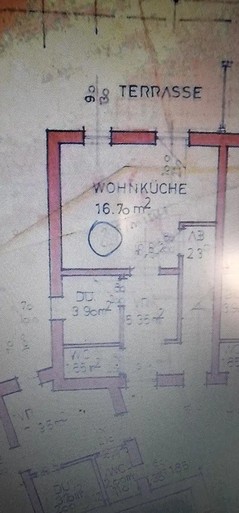 Golfer und Thermenliebhaber aufgepasst! Entzückende ruhige Terrassenwohnung mit Reihenhauscharakter.