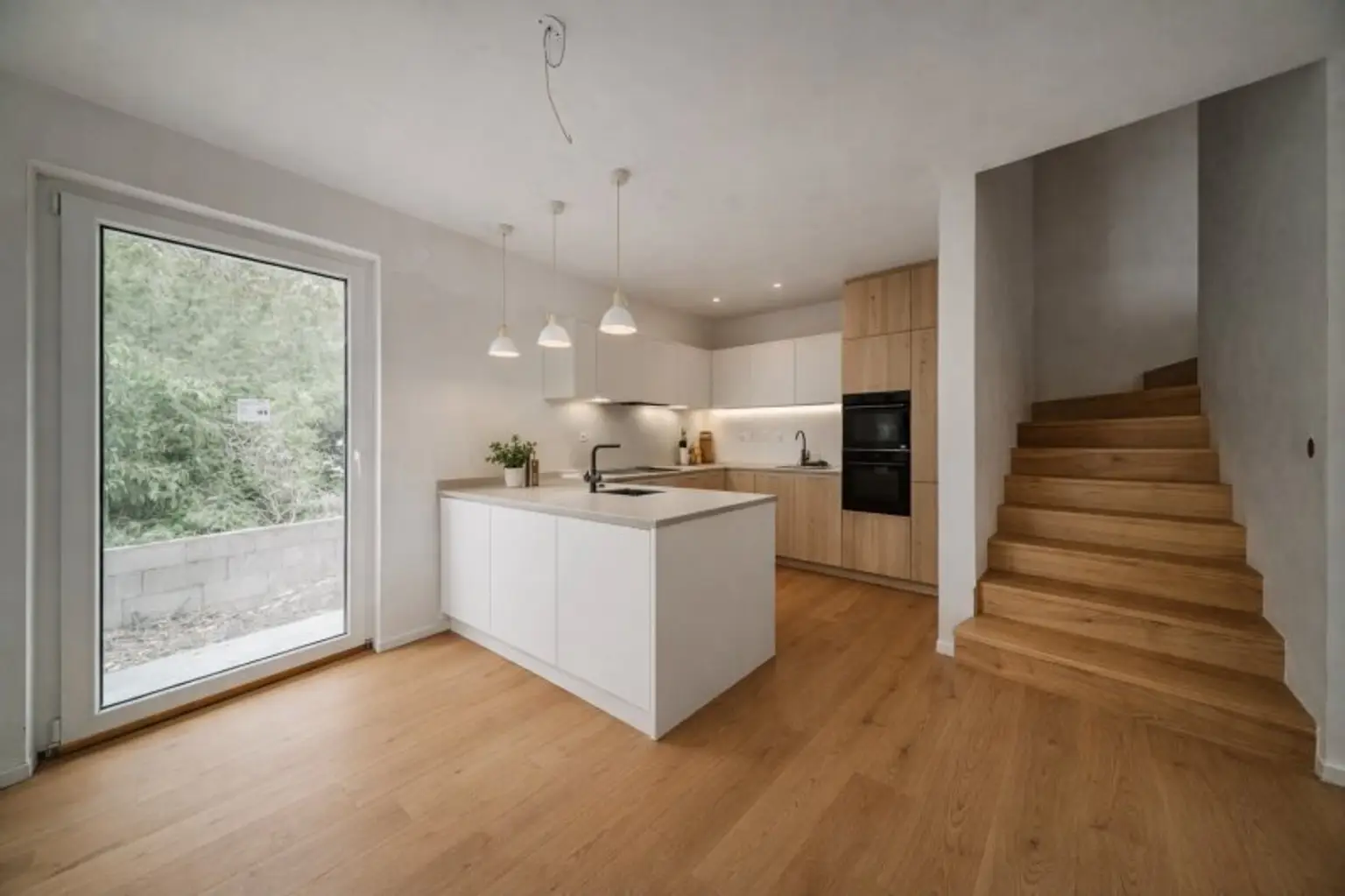 Belagsfertiges Reihenhaus mit Garten & Dachterrasse in ruhiger, zentraler Lage von Wien-Simmering