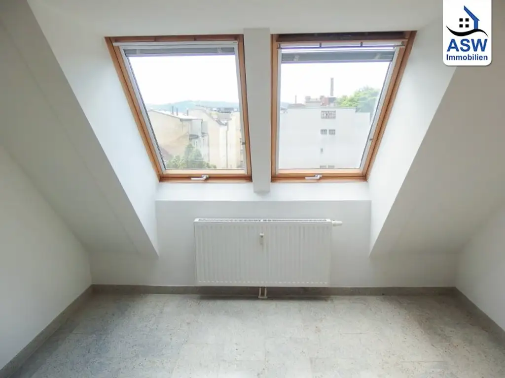 Schöne 2-Zimmer-Maisonettewohnung mit großzügiger Dachterrasse