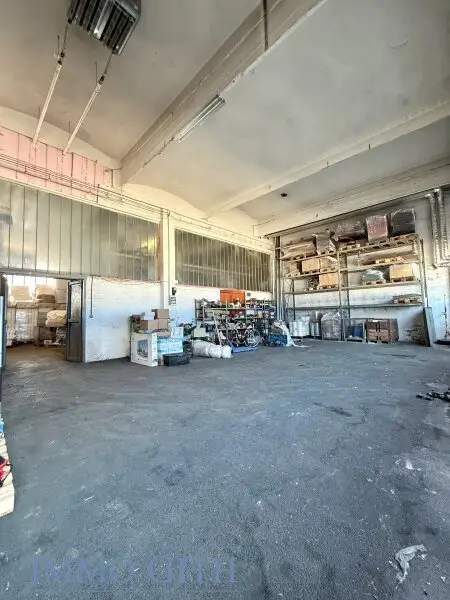 950 m² Lager + 355 m² Büro in 1230 Wien (Talpagasse) zu mieten! – Top-Anbindung, videoüberwacht, flexibel nutzbar
