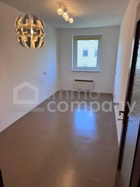 Charmante 3-Zimmer-Wohnung – Ihr neues Zuhause mit Loggia und Stellplatz!
