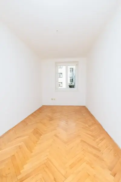 GEIDORF I ZENTRALE STADTLAGE I GRÜNBLICK I RUHIGES WOHNUMFELD I BADEZIMMER MIT DUSCHE UND FENSTER I PROJEKT WOHNEN I