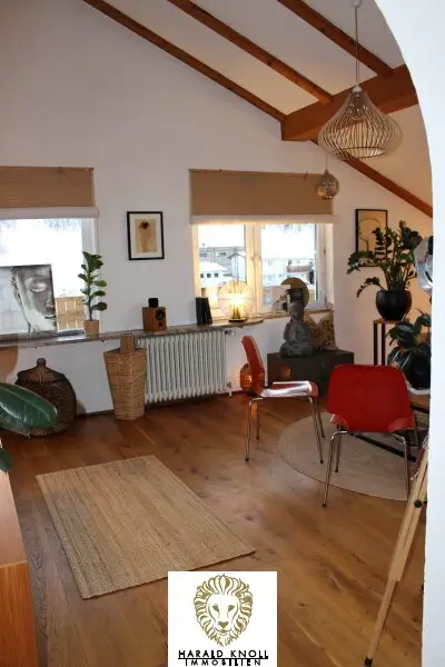 Wohn- und Betriebsgebäude in Natters