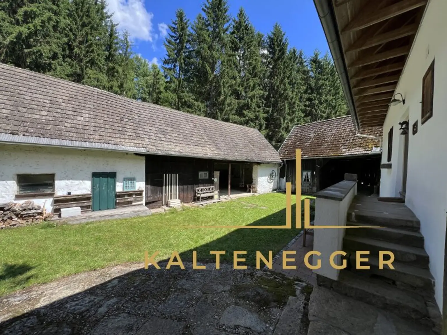Wohnen am Nordkap Österreichs – Ein Vierseithof der Stille, der Schönheit und der Ursprünglichkeit