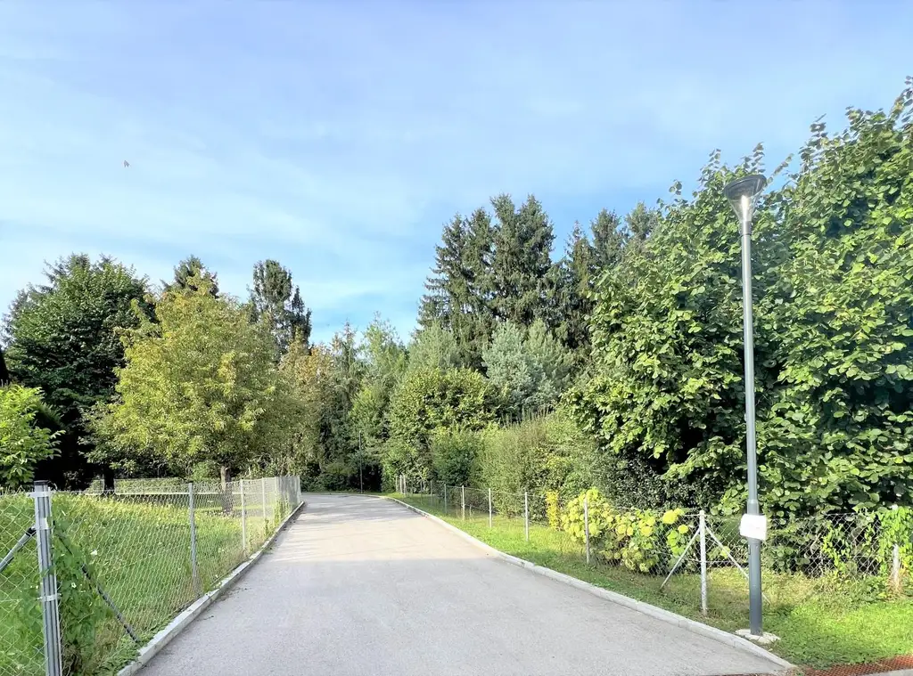 TRAUMHAFT WOHNEN AM SEE - TOP AUSGESTATTET - MODERN - ZWEI TIEFGARAGENPLÄTZE INKLUSIVE