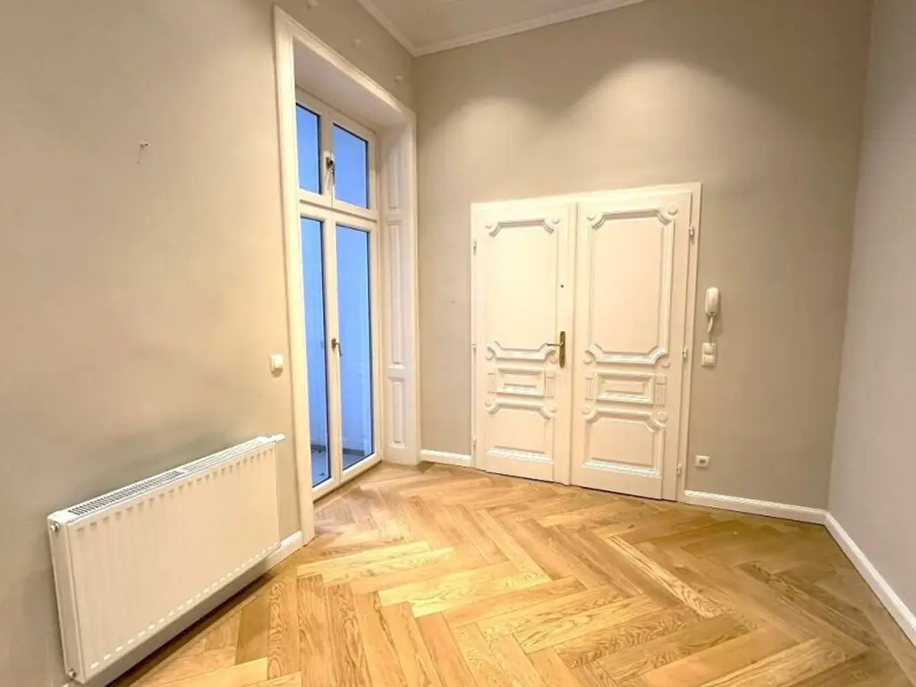 MÖLLWALDPLATZ, U1-NÄHE, 124 m2 ALTBAU, Wohnküche, 2 Zimmer, klimatisiert, 2 Bäder, Parketten, Loggia, 1. Liftstock, provisionsfrei