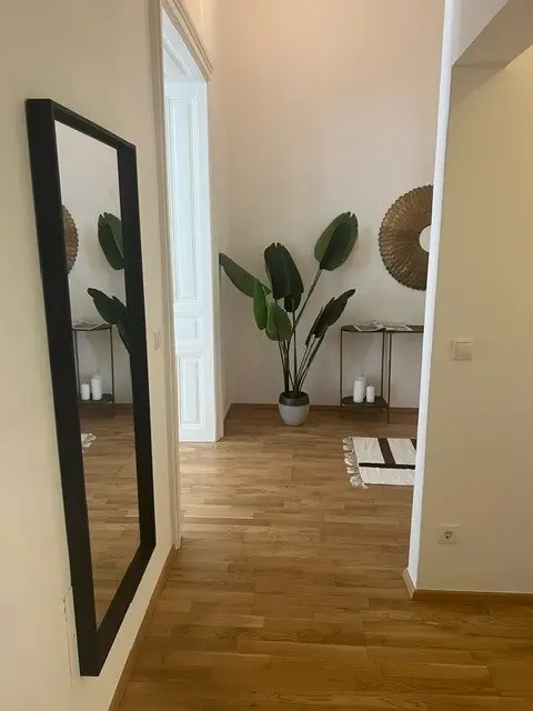 UNBEFRISTET: Charmante Altbauwohnung nahe Volkstheater