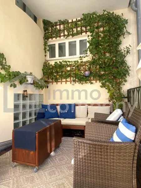 Altbau trifft Eleganz – 5-Zimmer-Wohntraum mit Charme und Stil