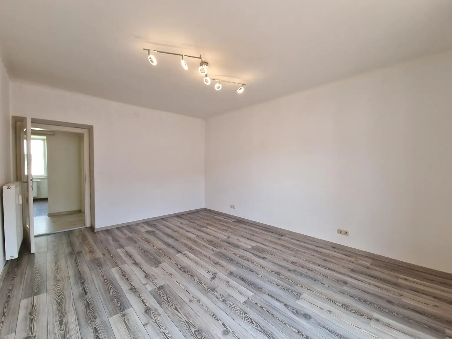 großes Zimmer
