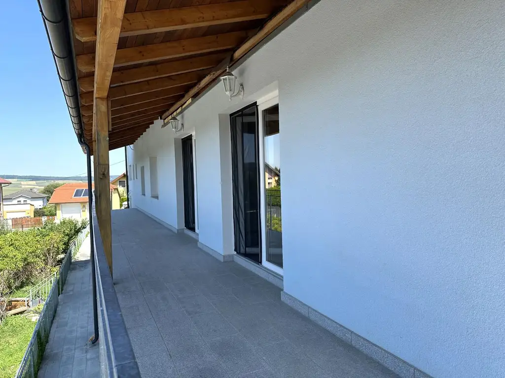Zentral, ruhig, mit Aussicht – 3-Zimmer-Mietwohnung nahe Neulengbach