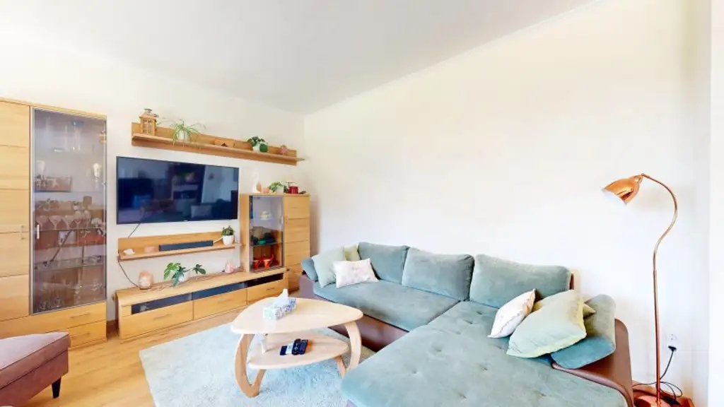 Entzückendes Einfamilienhaus mit großem Garten | 4 Zimmer | Terrasse und Balkon | Kamin
