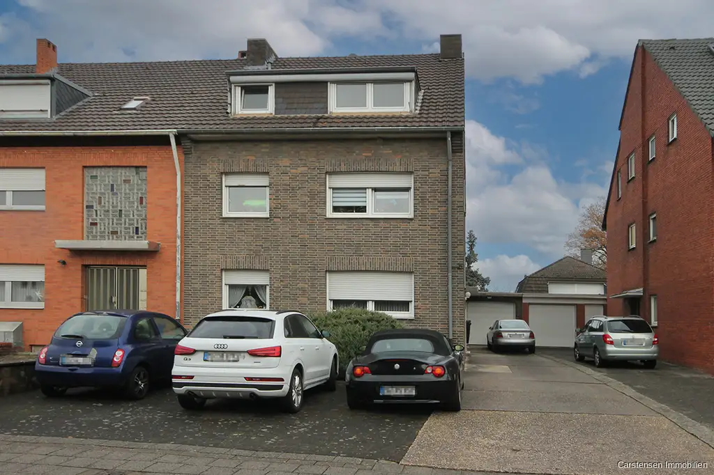 ÜBERSCHAUBARES MFH ... 3 VERMIETETE EINHEITEN ... 3 STELLPLÄTZE, 1 GARAGE ... BETTRATH