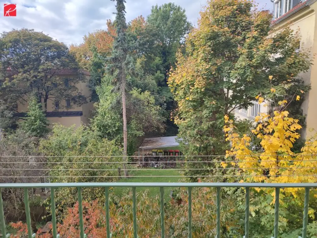 Großzügiger Wohnhit mit wunderschönem Erkerzimmer!