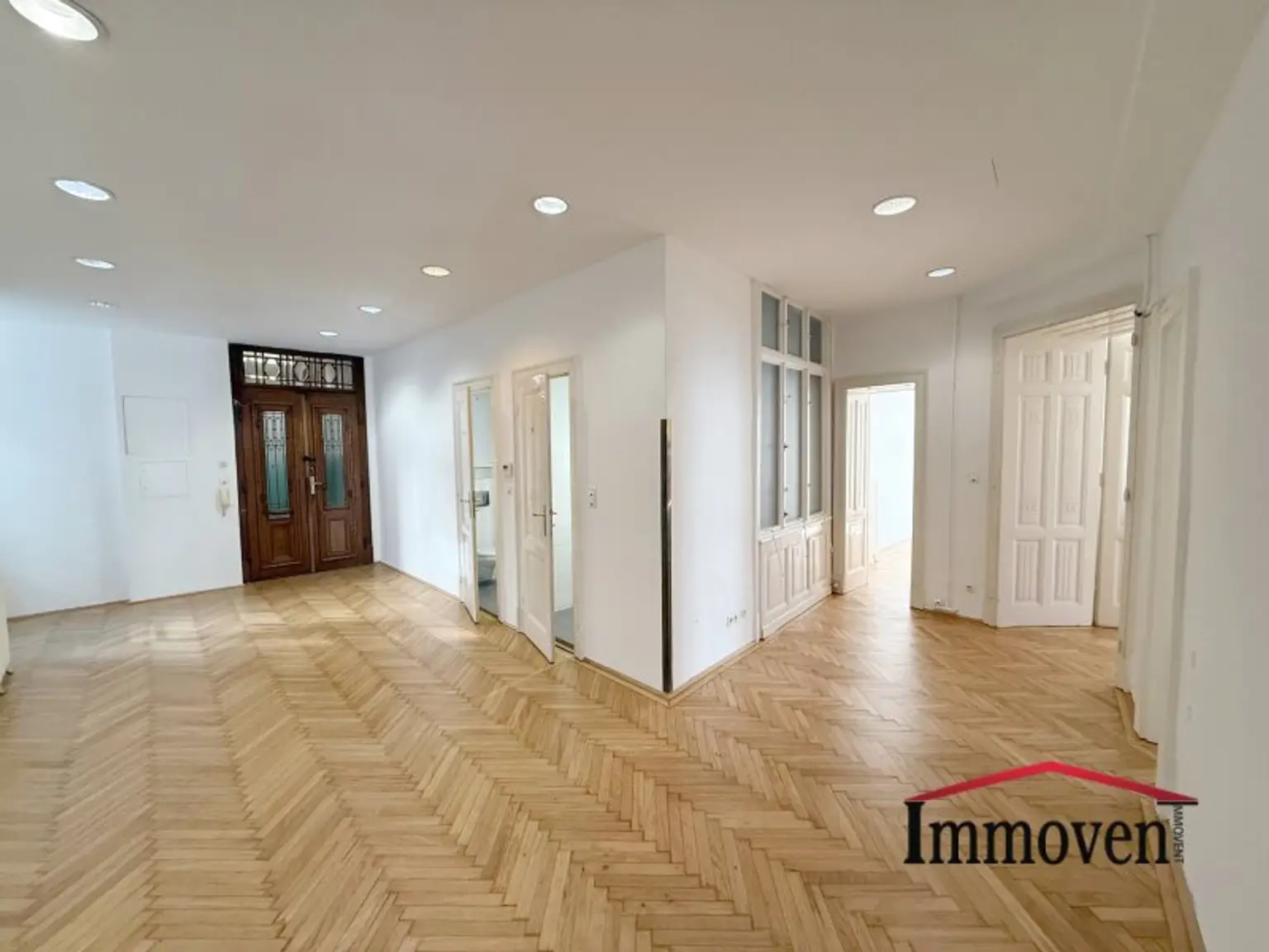 EXKLUSIVE LAGE:  Altbaubüro in der Weihburggasse!