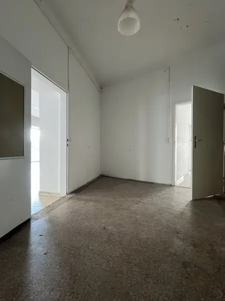 220 m² Geschäftsfläche für Büro/ Praxis/ Lokal mit großen Auslagenfronten nähe Hütteldorfer Straße!