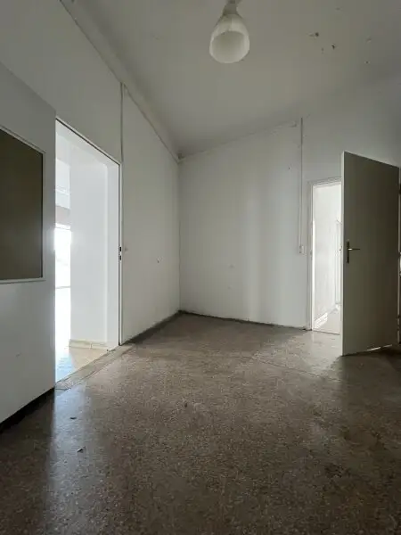 220 m² Geschäftsfläche für Büro/ Praxis/ Lokal mit großen Auslagenfronten nähe Hütteldorfer Straße!