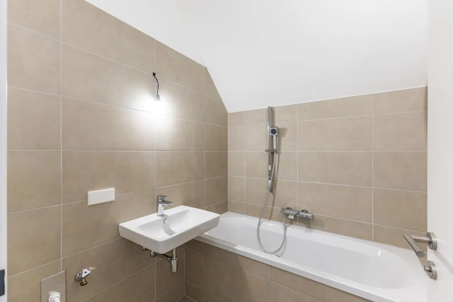 Top 2-Zimmer-Dachgeschoßwohnung