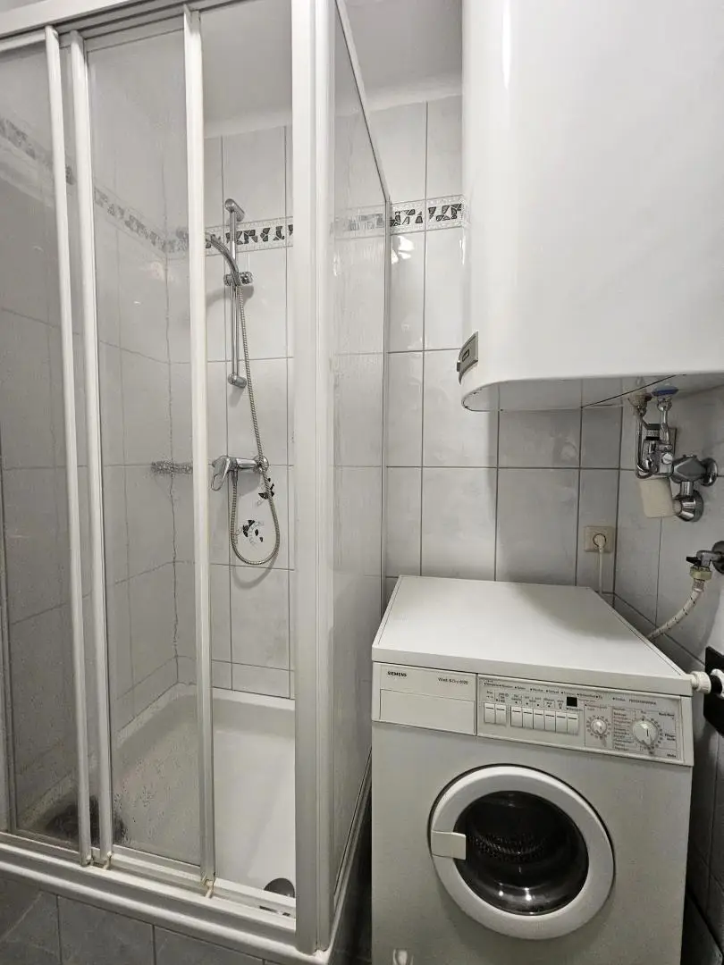 Bad mit Dusche