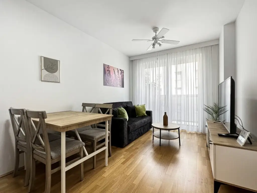 Airbnb | 2-Zimmer Wohnung mit Balkon | Möbliert | 1100 Wien Favoriten