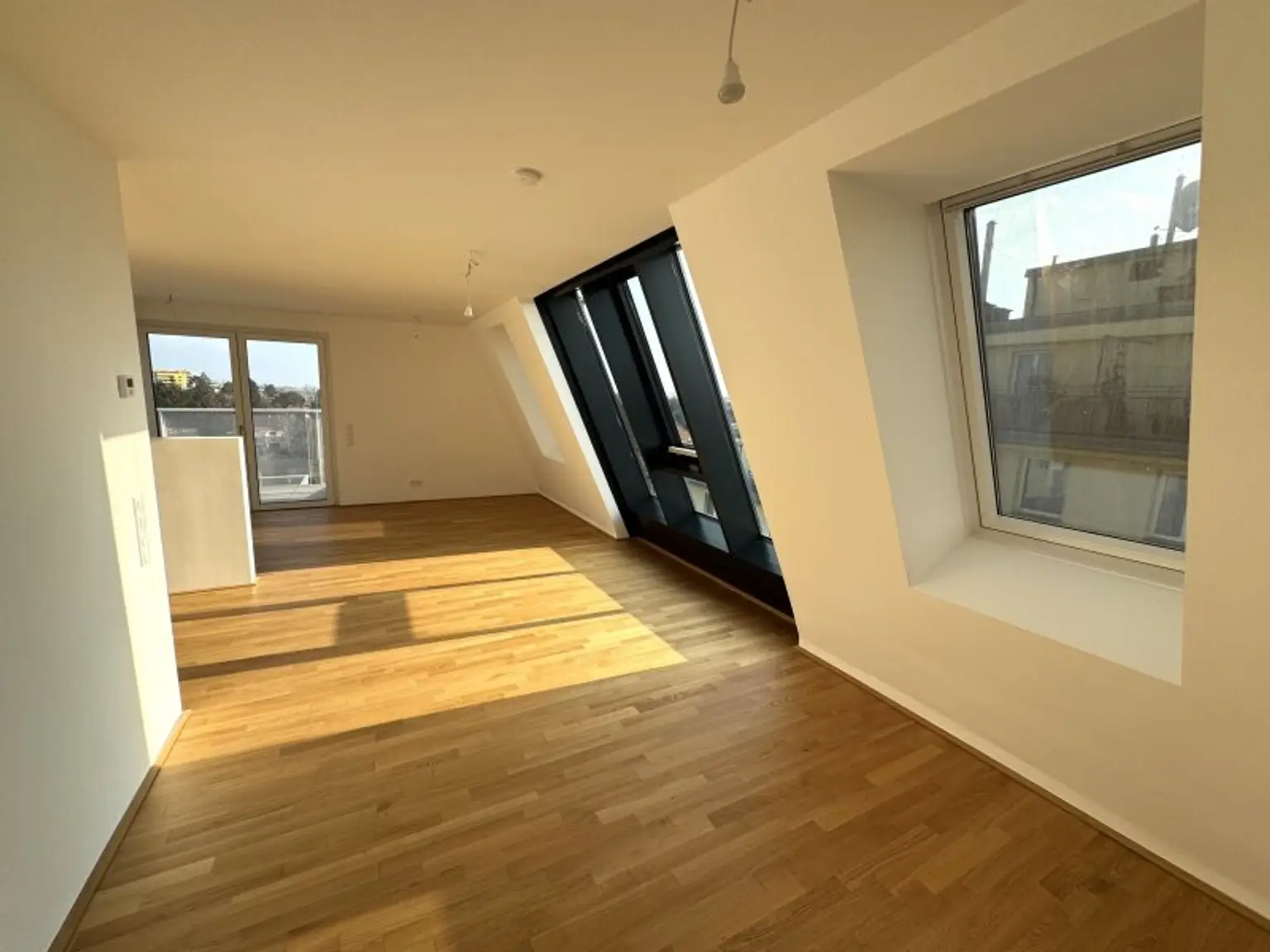 WOHNEN UND GENIESSEN IM SÜDWESTEN VON WIEN! PERFEKTE INFRASTRUKTUR – NÄHE SCHÖNBRUNN!