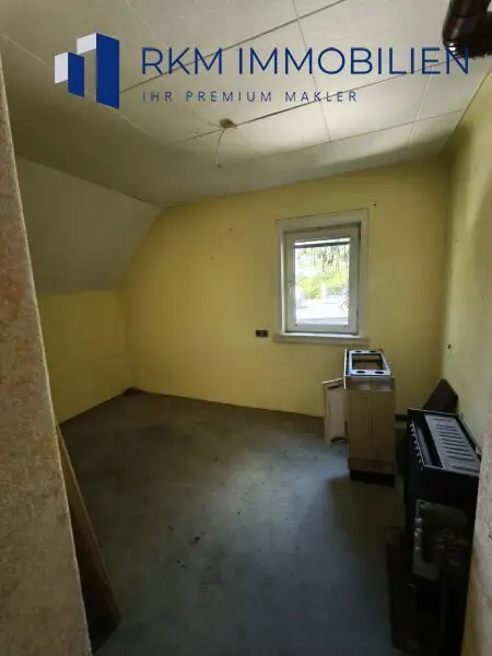 Traumhaftes Mehrfamilienhaus in Wien 1230: 9 Zimmer, Garten, Balkon und Garage - Ihr neues Zuhause!