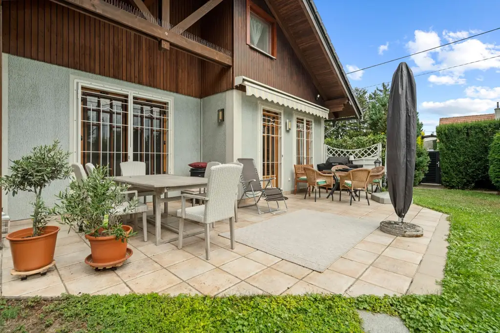 "Ihr privates Paradies in Gerasdorf! Traumhaus mit Pool, Garten & mehr!"